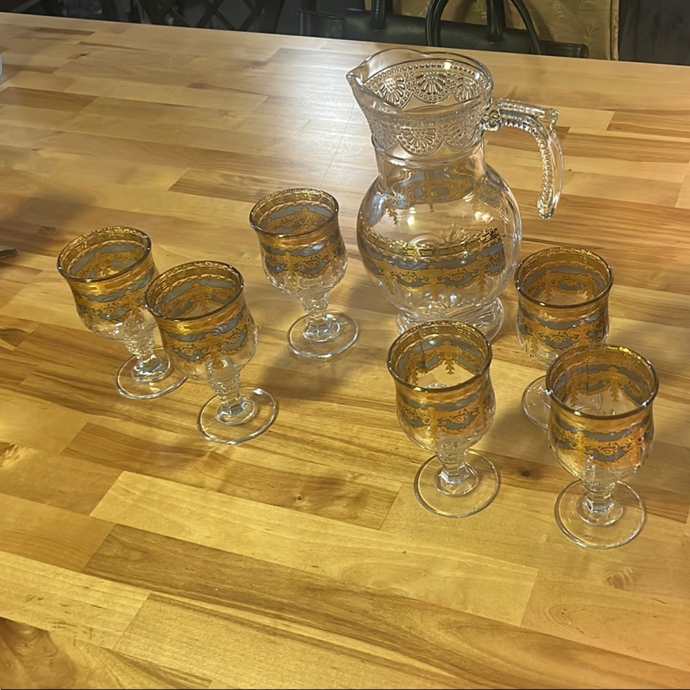 Elegant, Vintage Borosilicate Glassware Set